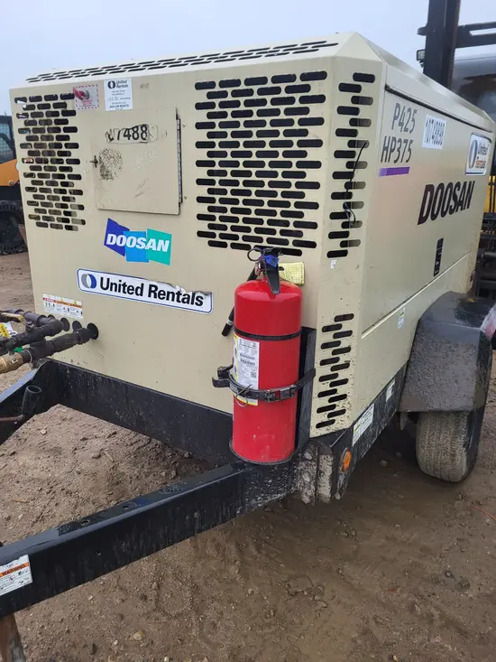 2018 Doosan P425/HP375EXT3 Air Compressor