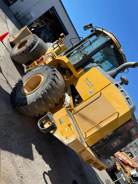 2016 John Deere 624K Wheel Loader