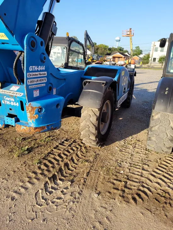 2016 Genie GTH-844 Forklift
