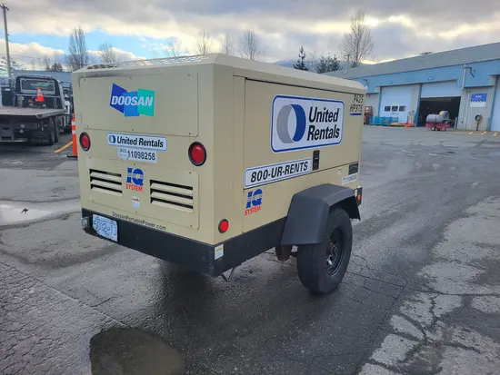 2020 Doosan P425/HP375EXT4I Air Compressor