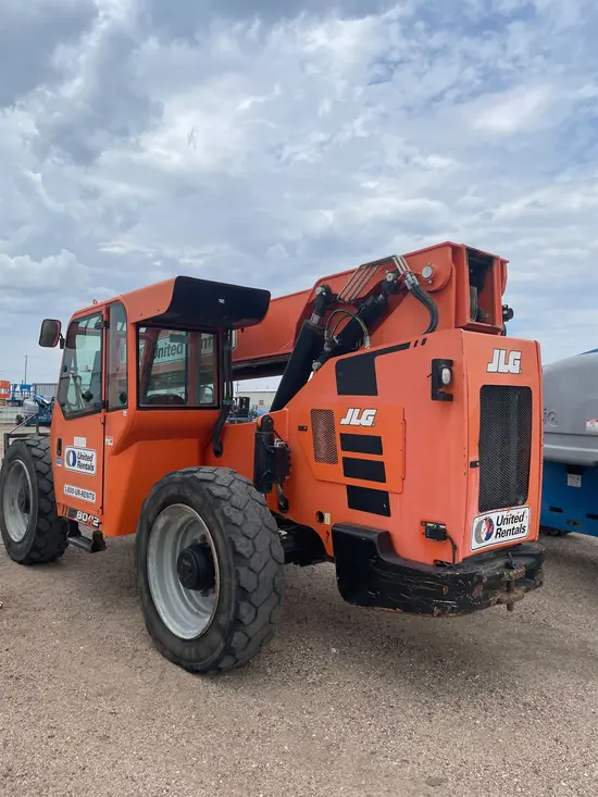 2017 SKYTRAK 8042 Forklift