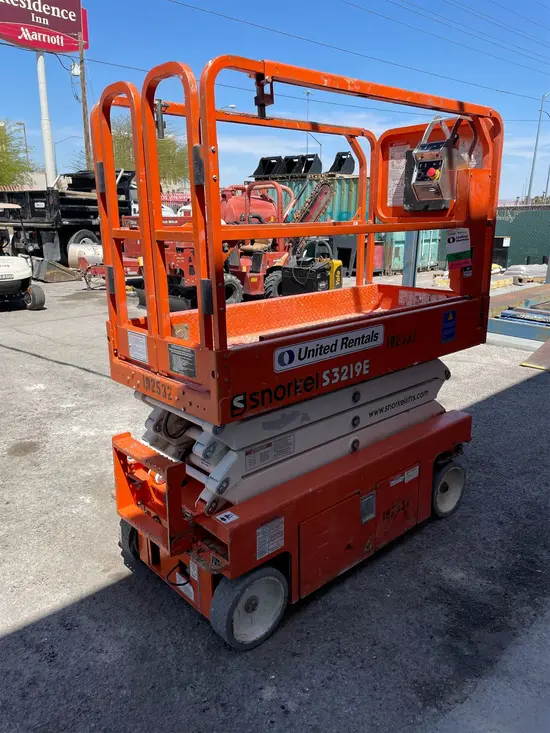 2017 Snorkel S3219E Scissor Lift