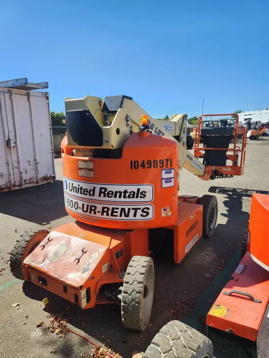 2016 JLG E400AN Articulating Boom Lift