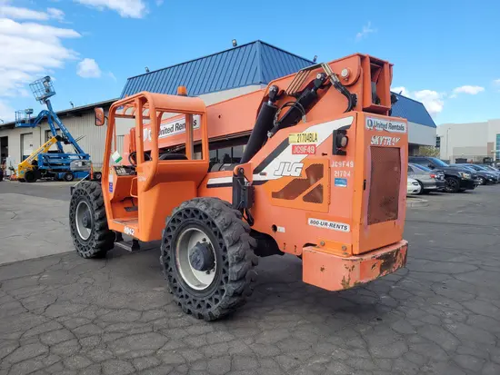 2015 SKYTRAK 8042 Forklift
