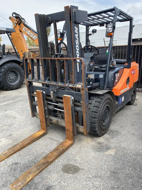 2017 Doosan D55C-7 Warehouse Forklift