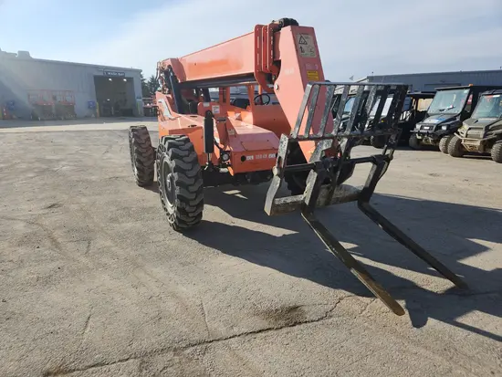2015 SKYTRAK 6042 Forklift