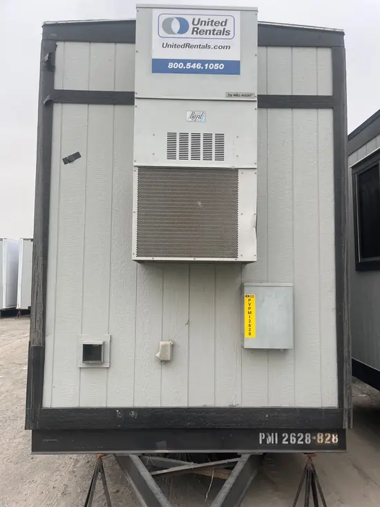 2008 PHOENIX MO 8 X 28 Office Trailer