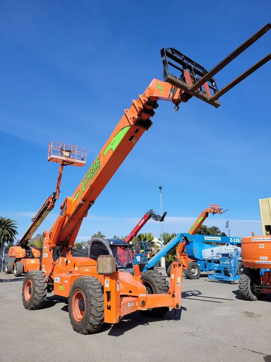 2015 XTREME XR1270 Forklift