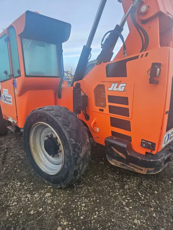 2017 SKYTRAK 6042 Forklift