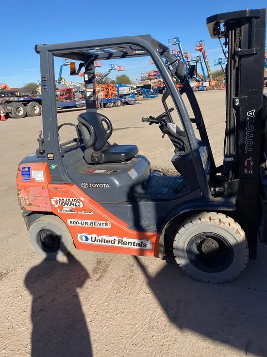 2018 Toyota 8FGU25 Warehouse Forklift