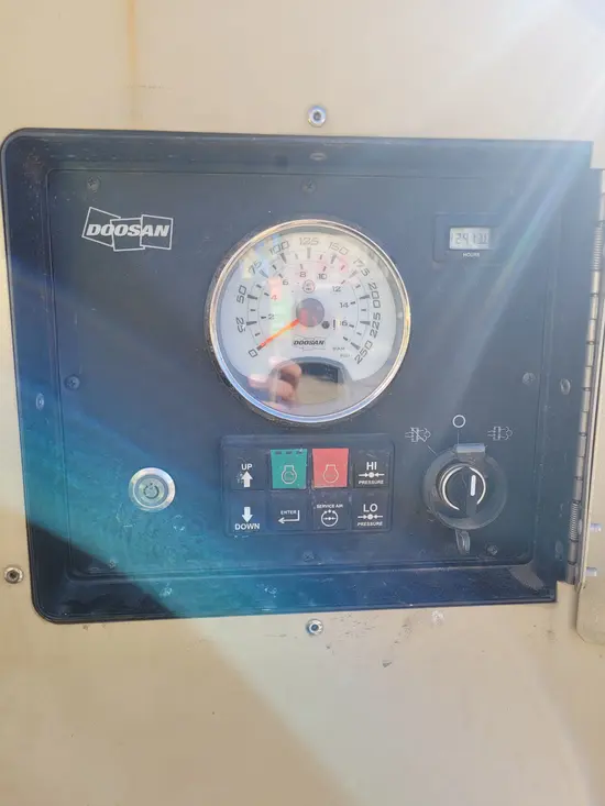 2017 Doosan P425/HP375WCUT4 Air Compressor