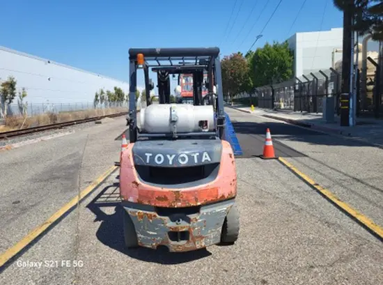2017 Toyota 8FGU25 Warehouse Forklift