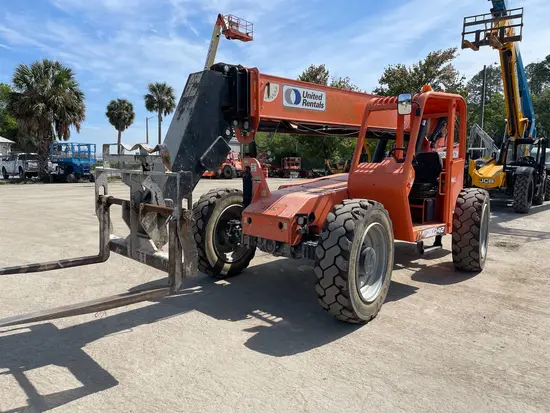 2016 SKYTRAK 6042 Forklift