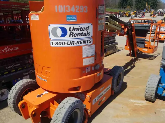 2013 JLG E300AJP Articulating Boom Lift