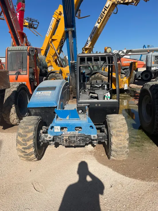 2017 Genie GTH-5519 Forklift