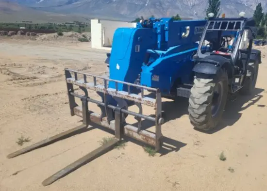 2015 Genie GTH-844 Forklift