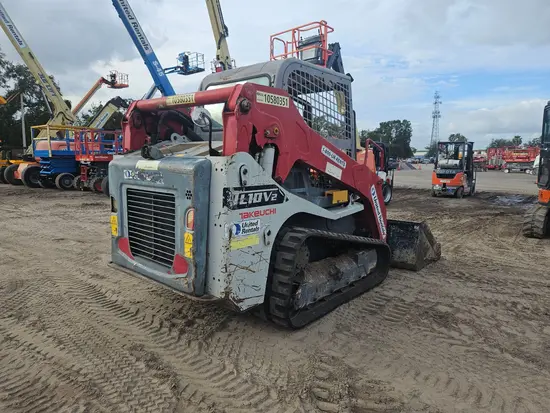 2017 Takeuchi TL10V2-R Track Loader
