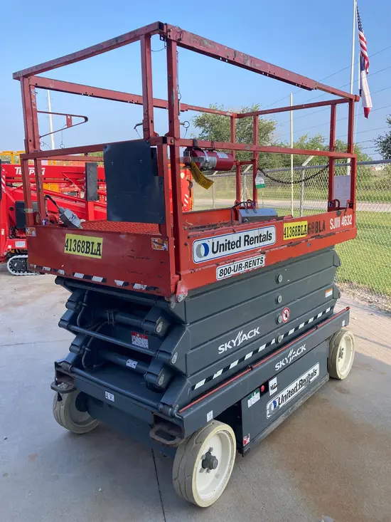 2017 Skyjack SJIII4632 Scissor Lift