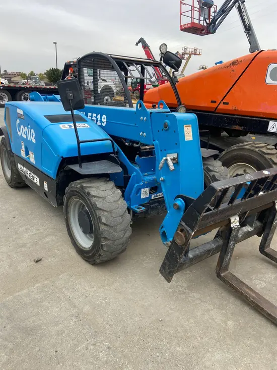 2018 Genie GTH-5519 Forklift