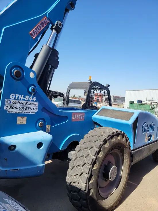 2014 Genie GTH-844 Forklift