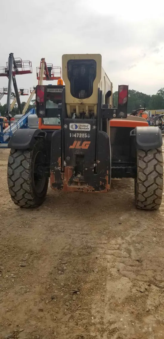 2016 JLG 1055 Forklift