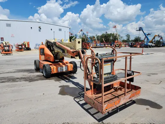 2014 JLG E450AJ Articulating Boom Lift