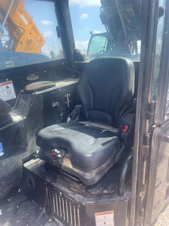 2016 Genie GTH-844 Forklift