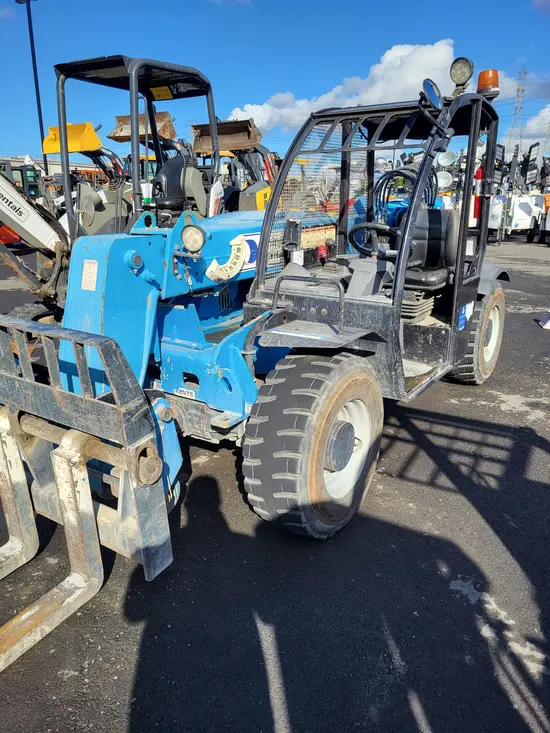 2016 Genie GTH-5519 Forklift