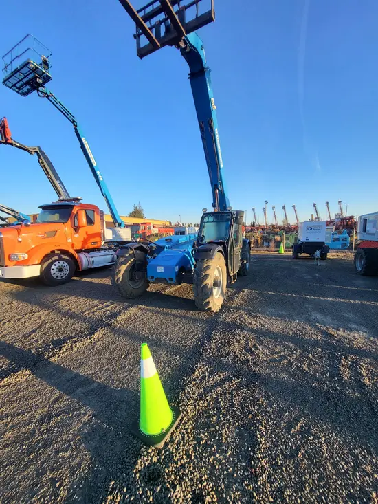 2015 Genie GTH-844 Forklift