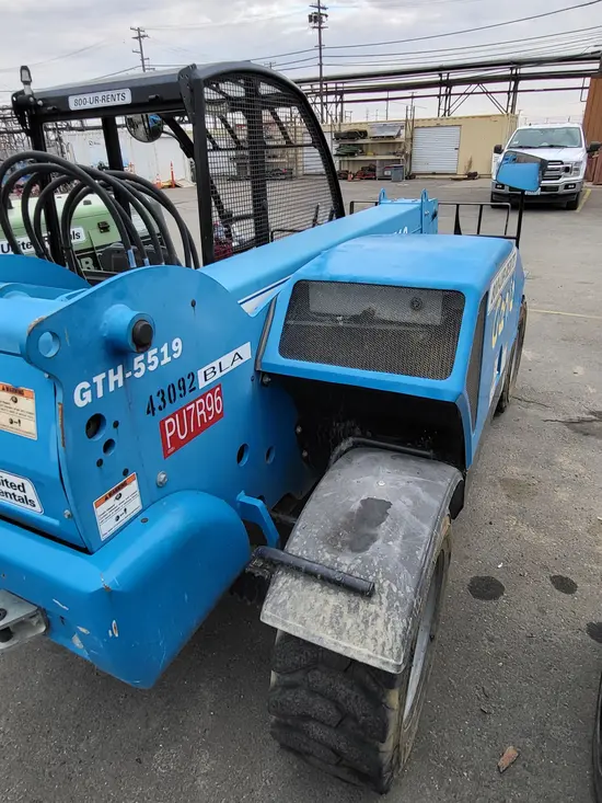 2017 Genie GTH-5519 Forklift