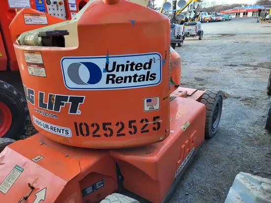2014 JLG E400AJPN Articulating Boom Lift