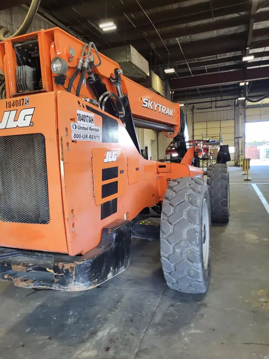 2017 SKYTRAK 10054 Forklift
