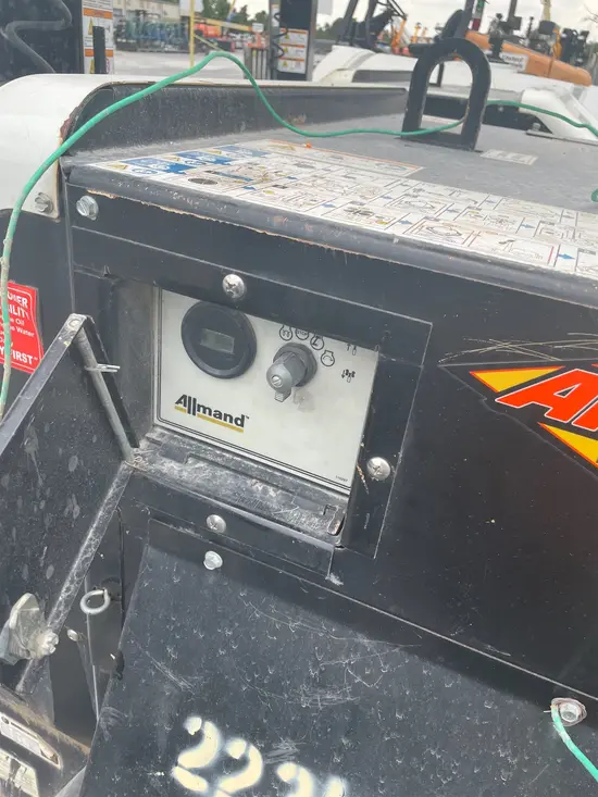 2019 Allmand NLV-ML3EC Portable Work Light