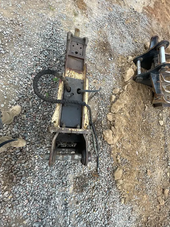 2013 Stanley MBX138 Attachment