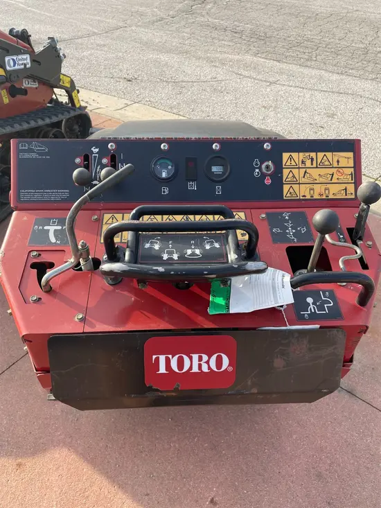 2019 Toro TX427 Track Loader
