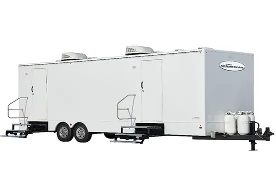 ROS white 8-Head Shower Trailer exterior photogrph