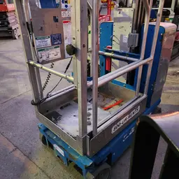 2017 Genie GR-20 Self-Propelled One-Person Lift
