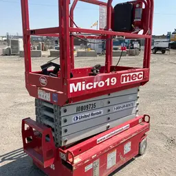 2018 MEC MICRO 19 Scissor Lift