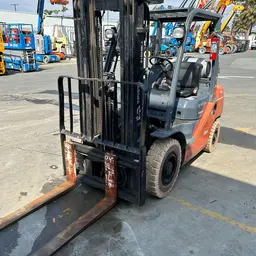 2017 Toyota 8FGU25 Warehouse Forklift