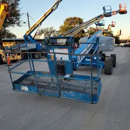 2014 Genie S-60X Boom Lift