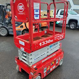 2017 MEC 1330SE Scissor Lift
