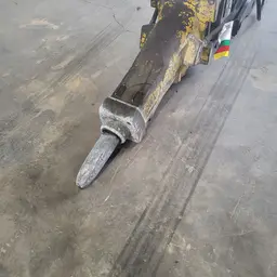 2018 Atlas Copco SB 452 Attachment