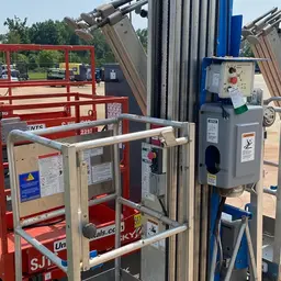 2018 Genie AWP-40SDC Pusharound Lift