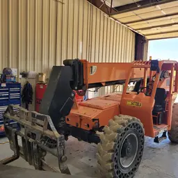 2017 SKYTRAK 8042 Forklift