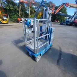 2016 Genie GR-20 Self-Propelled One-Person Lift