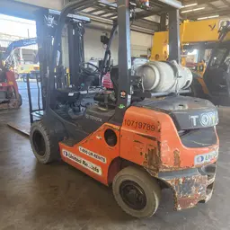 2018 Toyota 8FGU25 Warehouse Forklift
