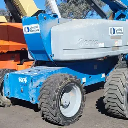 2015 Genie Z-80/60 Articulating Boom Lift