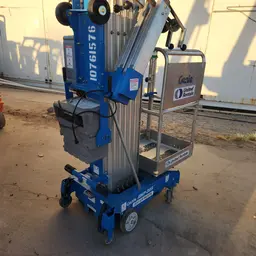 2018 Genie AWP-30SDC Pusharound Lift