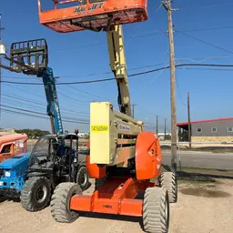 2014 JLG 450AJ Articulating Boom Lift