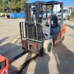 2017 Toyota 8FGU25 Warehouse Forklift